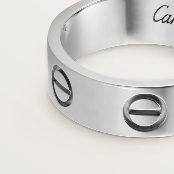 Love ring, classic model  White gold