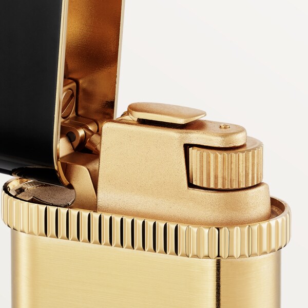 Pasha de Cartier lighter Lacquer, golden-finish metal