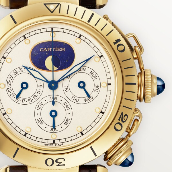 Reloj Pasha de Cartier 38 mm, oro amarillo, piel, calendario completo, fases lunares