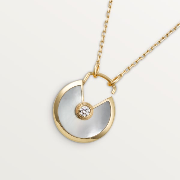 Collar Amulette de Cartier TP Oro amarillo, nácar blanco, diamante