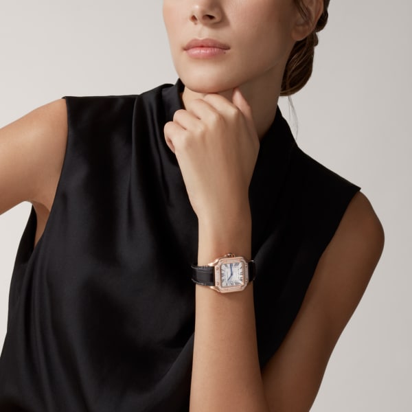 Reloj Santos de Cartier Tamaño mediano, movimiento automático, oro rosa, diamantes, dos correas de piel intercambiables