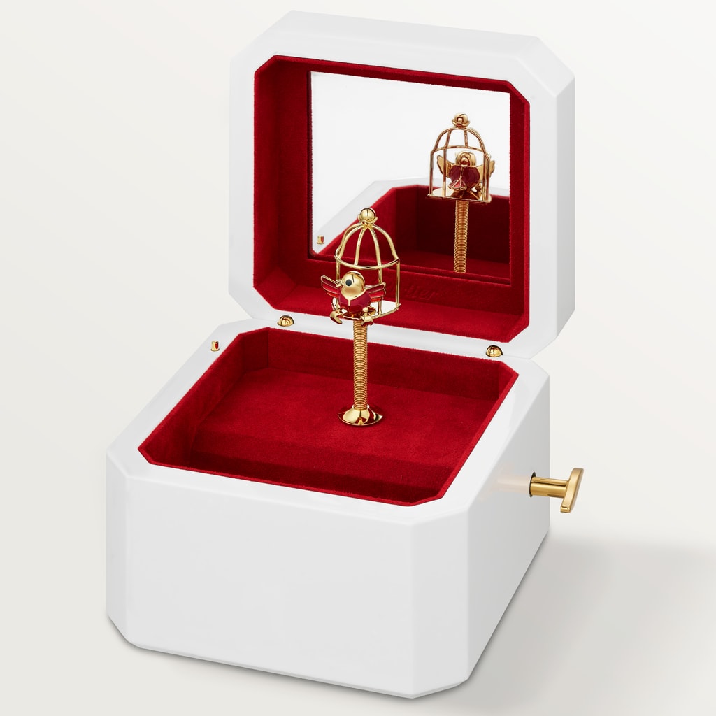 Diabolo de Cartier music boxLacquered wood and lacquered gold-finish metal