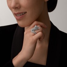 Anillo Panthère de Cartier Platino, esmeraldas, ónix, diamantes