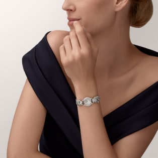 Reloj La Panthère de Cartier 22,2 mm, movimiento de cuarzo, oro blanco rodiado, diamantes, brazalete de metal