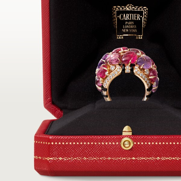 Ring with engraved stones Rose gold, rubellites, garnets, amethysts, onyx, diamonds