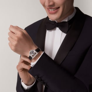 Reloj Cloche de Cartier Tamaño grande, movimiento manual, platino, diamantes, piel