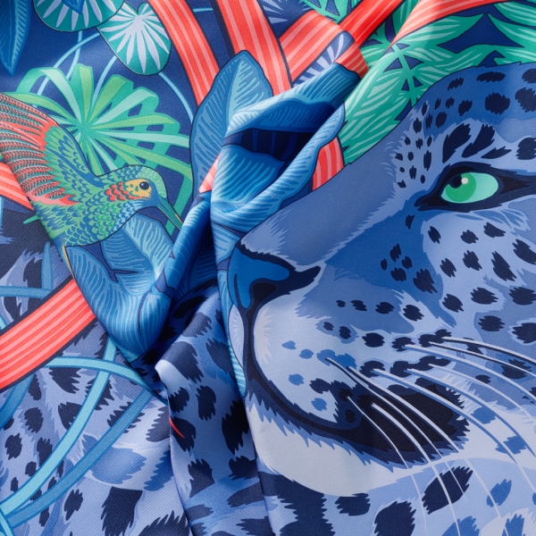 Panther in the Jungle motif square 90 Blue silk twill