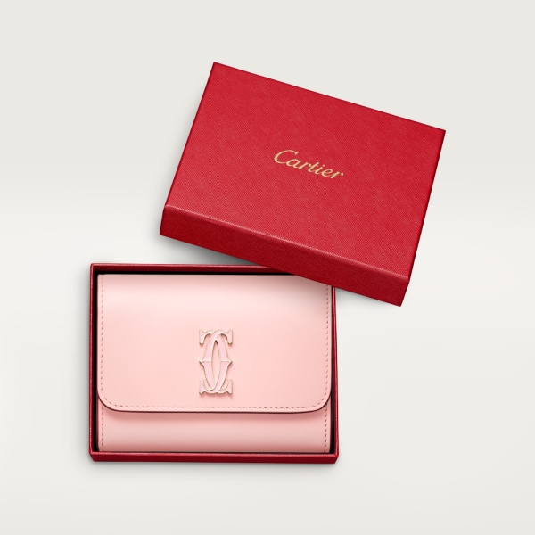Minicartera, C de Cartier Piel de becerro rosa pálido, acabado dorado y esmalte rosa pálido