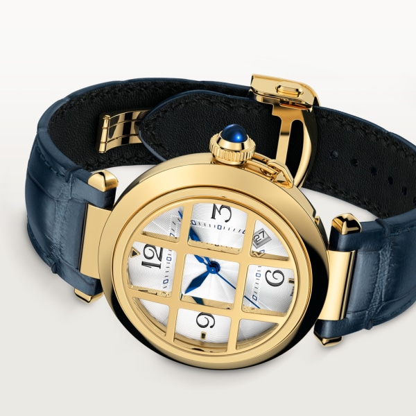 Pasha de Cartier watch 41 mm, automatic movement, yellow gold, interchangeable leather straps