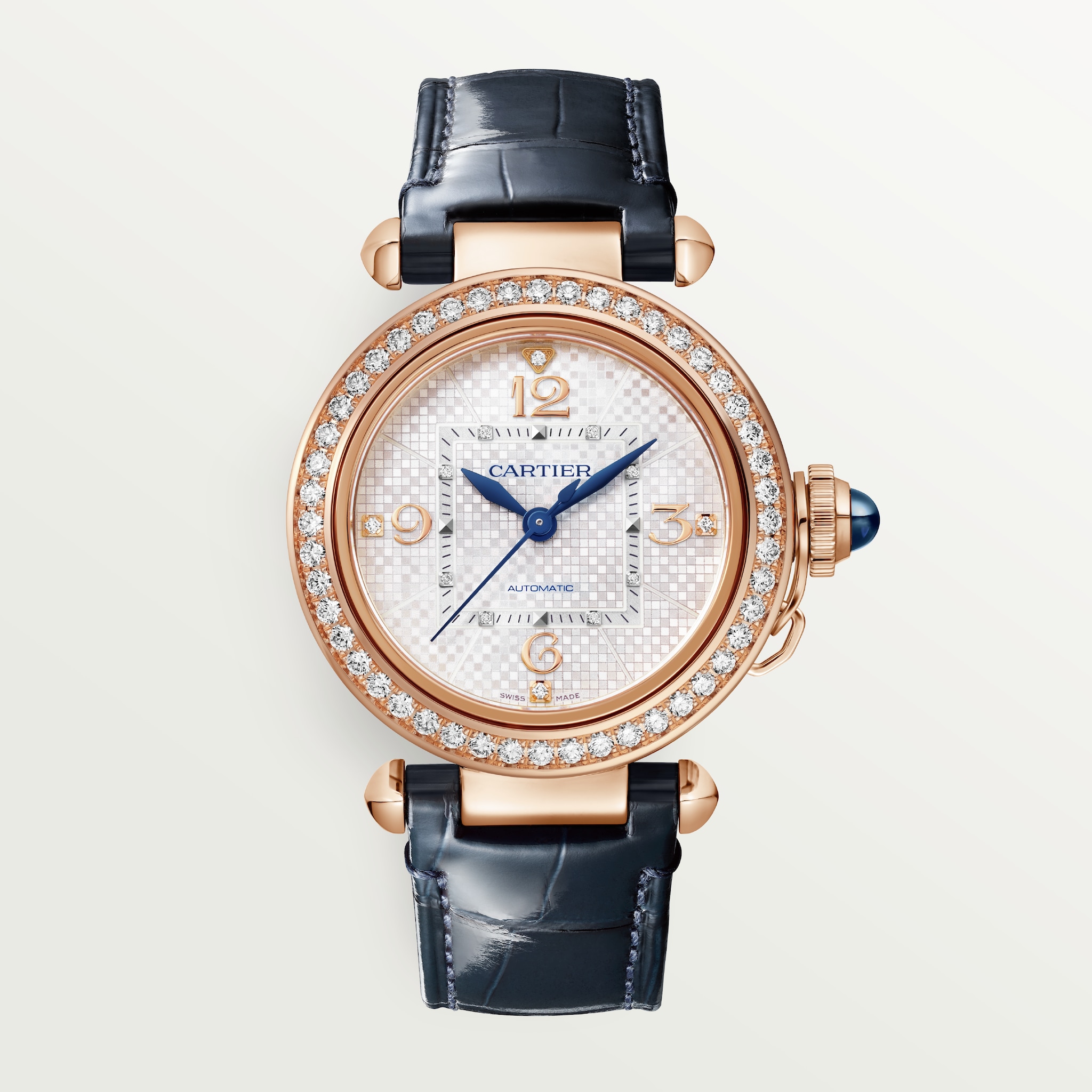 Reloj Pasha de Cartier35 mm, movimiento automático, oro rosa, correas de piel intercambiables
